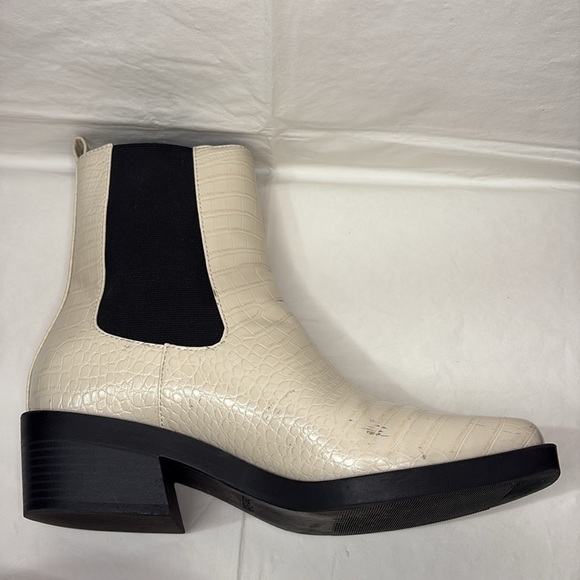 Open Edit Edayla Cream 10M Faux Croc-Embossed Ankle Heeled Chelsea Style Boots - Picture 6 of 16